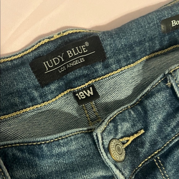 Judy Blue Light Blue Boot Cut Jeans - Picture 2 of 4